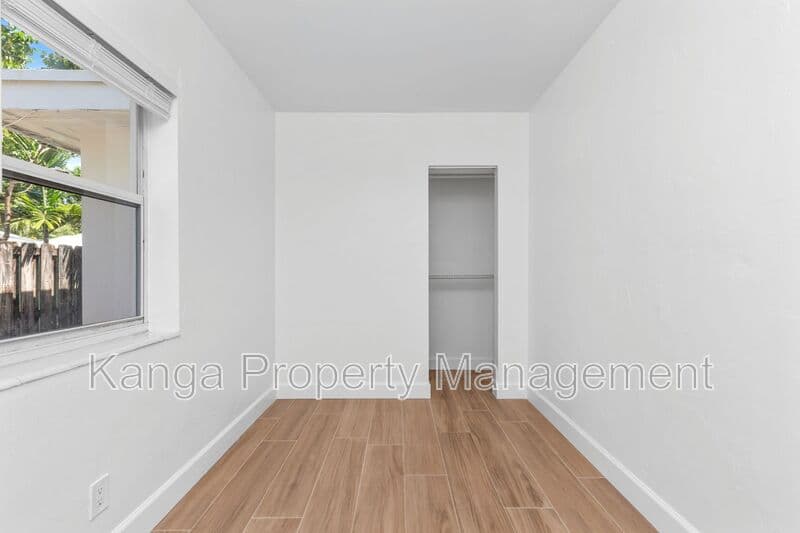 Fort Lauderdale House: 1134 Ne 16 Terrace