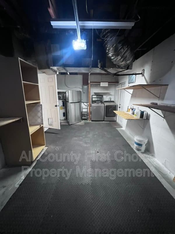 St Petersburg House: 5758 57th Ave N