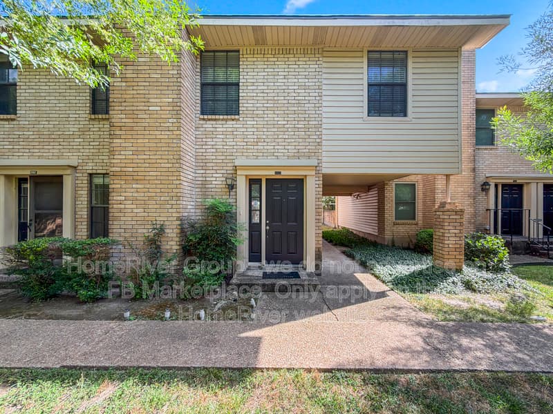 Austin Townhome: 8400 Jamestown Dr