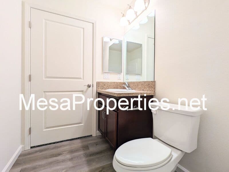 Hesperia House: 9550 Tamarisk Ave.