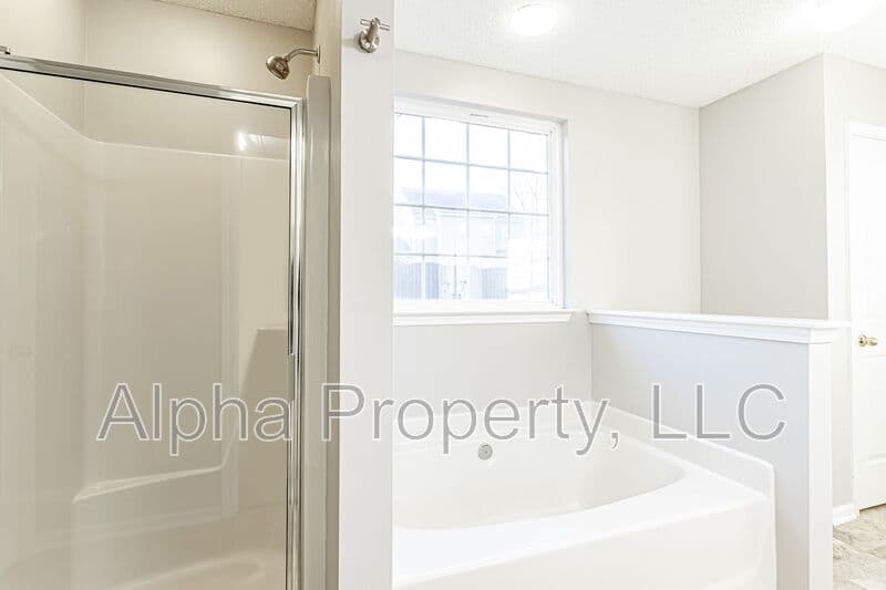 Greer House: 322 Highgate Cir