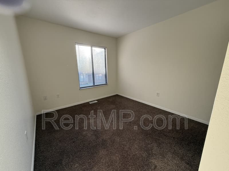 Mt Pleasant Townhome: 1825 S Crawford - Unit B06