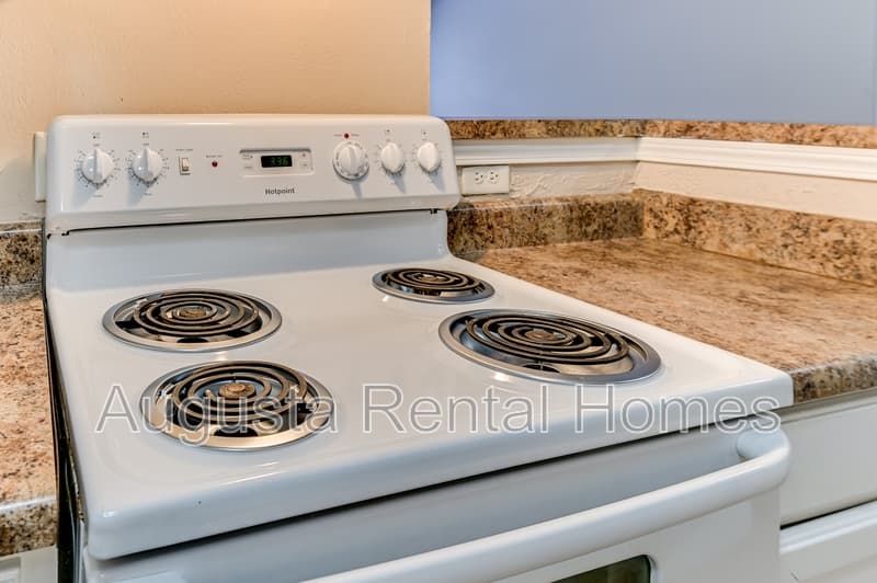 Augusta Condo: 2515 Center West Parkway - 9O