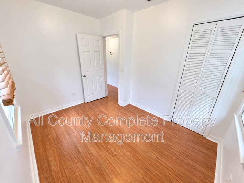 Jacksonville House: 4803 Lexington Ave