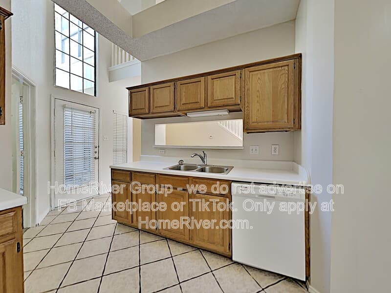 Coppell House: 343 Alex Dr