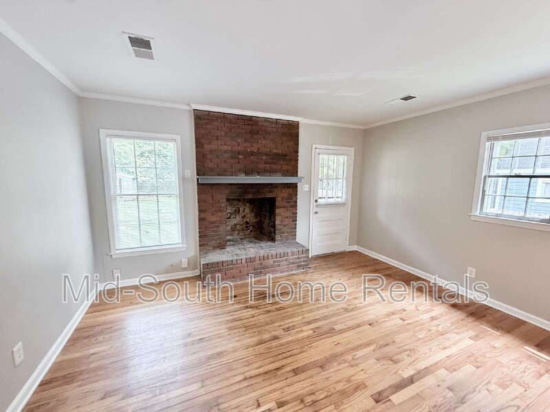 Memphis Townhome: 626 Shotwell St
