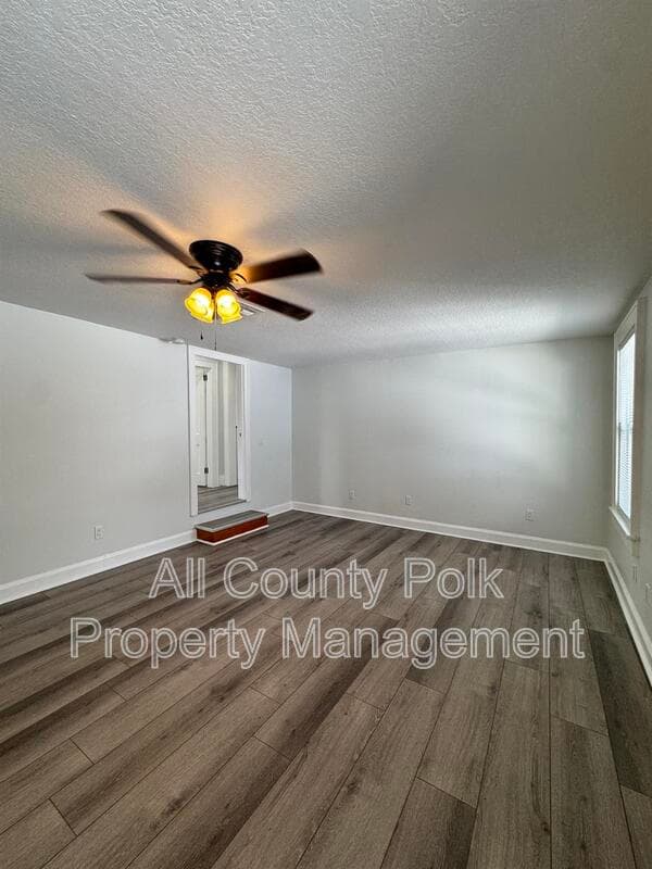 Lakeland House: 1044 W Lime St.