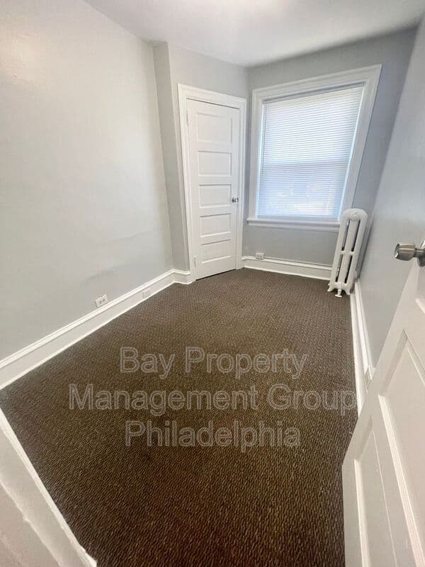Philadelphia House: 5029 N Franklin St
