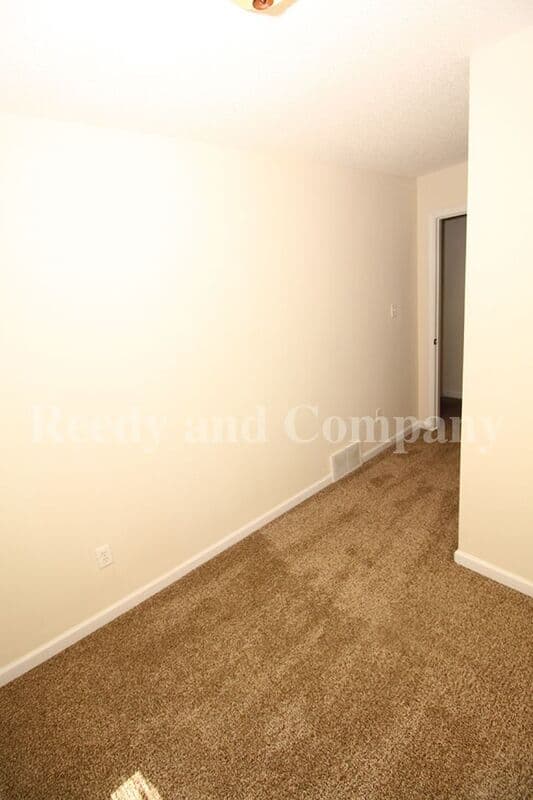 Cordova House: 1331 Appling Rd