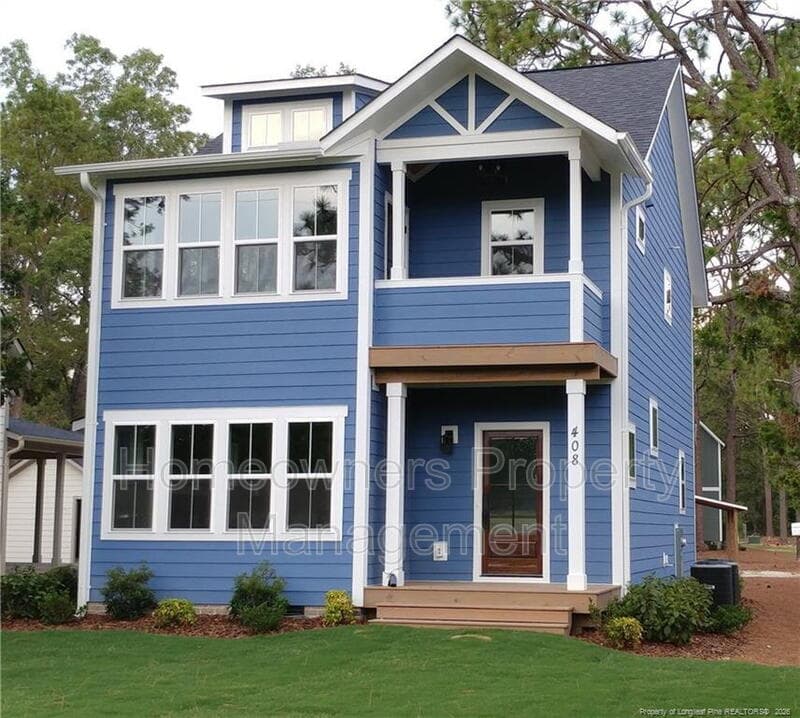 Southern Pines House: 408 Sheldon Road