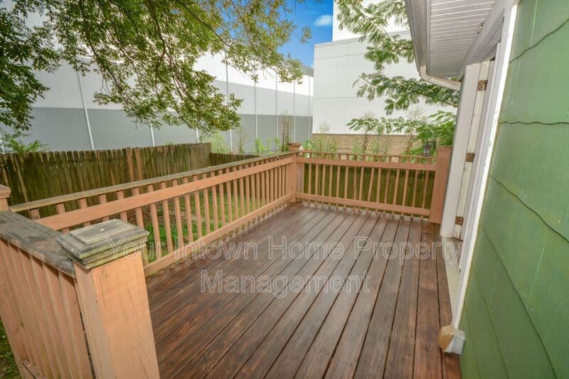 Atlanta House: 619 Cooledge Ave NE