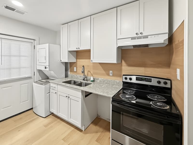 Memphis Condo: 936 North Hollywood Street