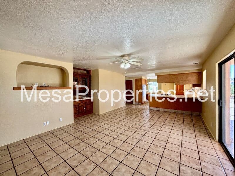 Apple Valley House: 18633 Kamana Rd.