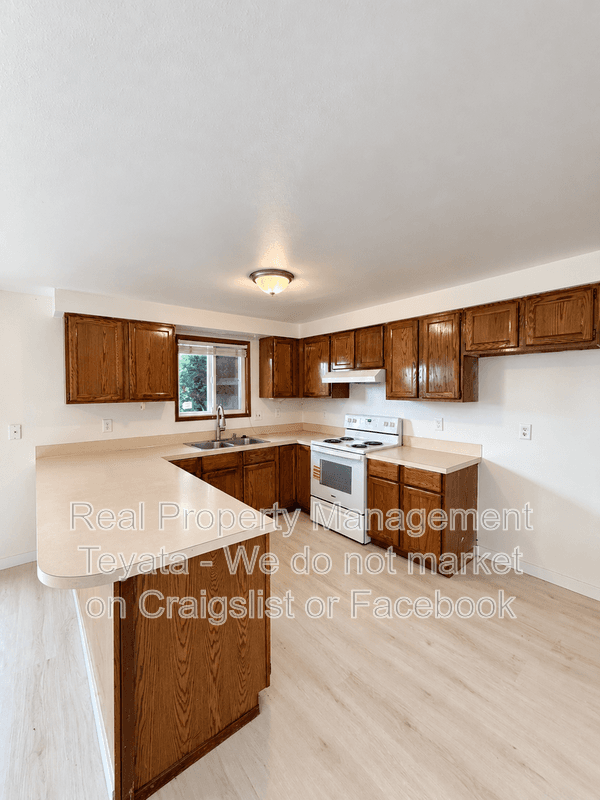 Lynden Condo: 507 Forest Circle