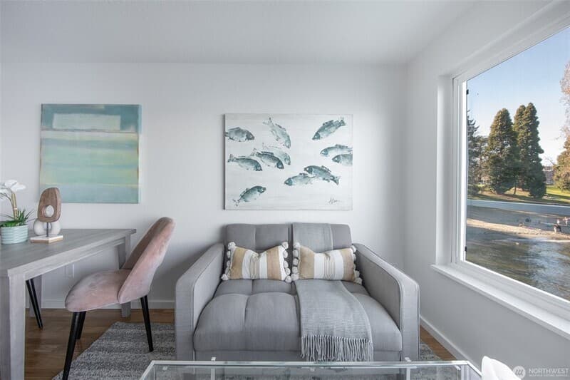 Seattle Condo: 1800 43rd Ave E