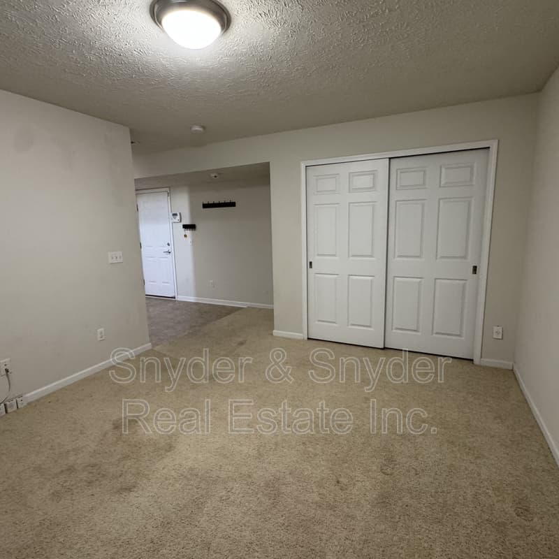 Copley House: 393 Caleb Drive