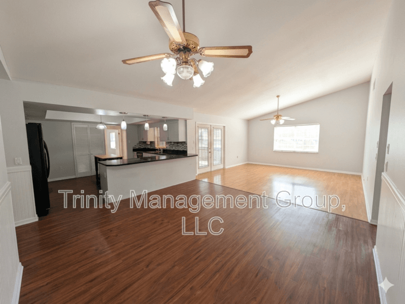 Dade City House: 40226 Trotter Lane