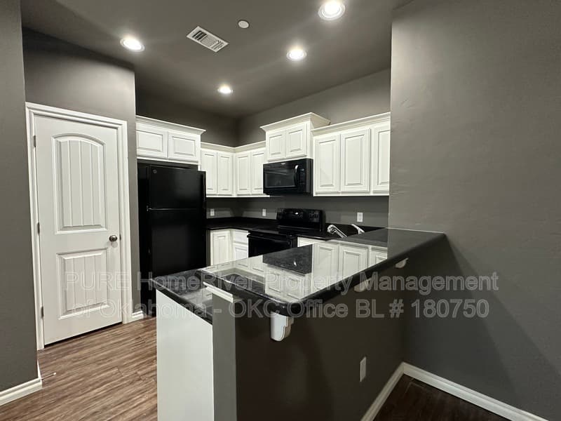 Oklahoma City Condo: 1027 SW 92nd St