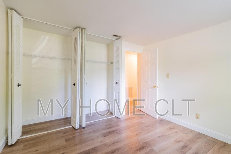 Charlotte House: 7821 Cloughy Circle