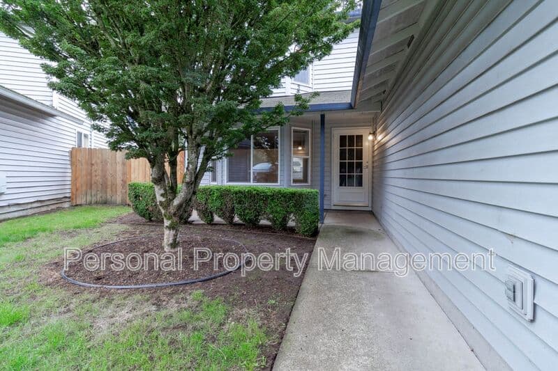 Vancouver House: 18817 SE 14th Way