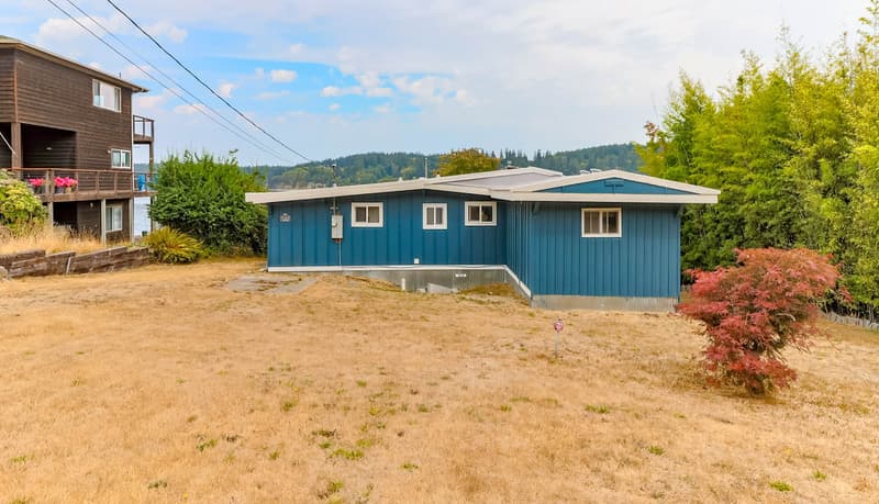 Anderson Island House: 11415 Larson Road