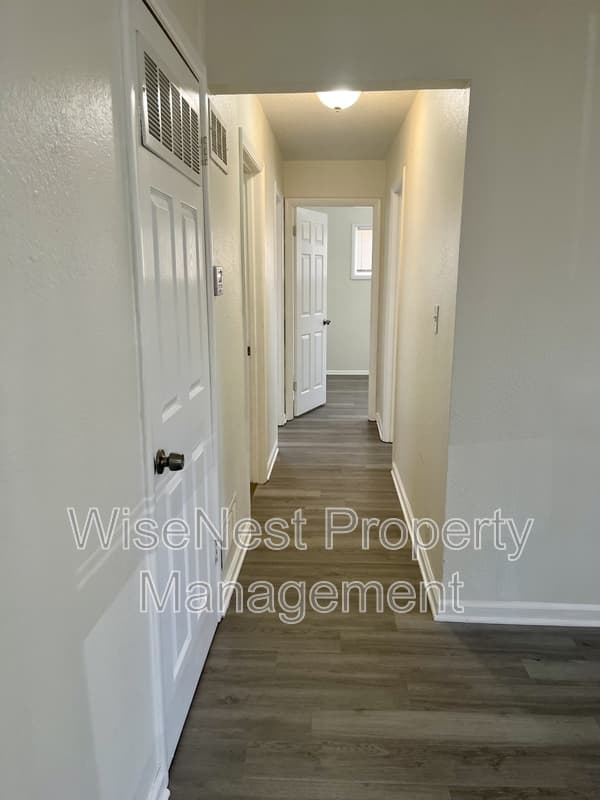 Kansas City House: 10804 Newton Avenue