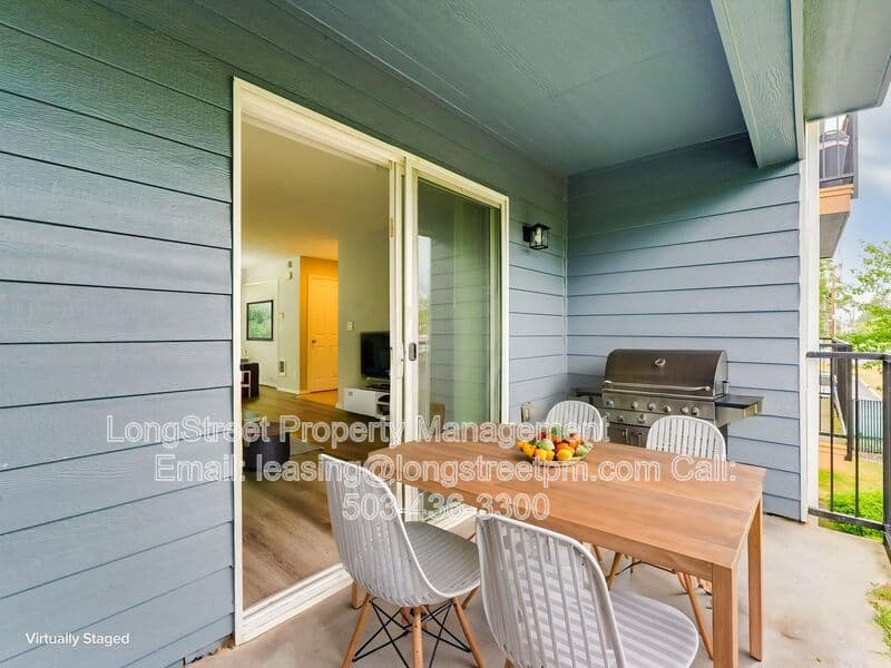 Portland Apartment: 8310 SE Rhine St