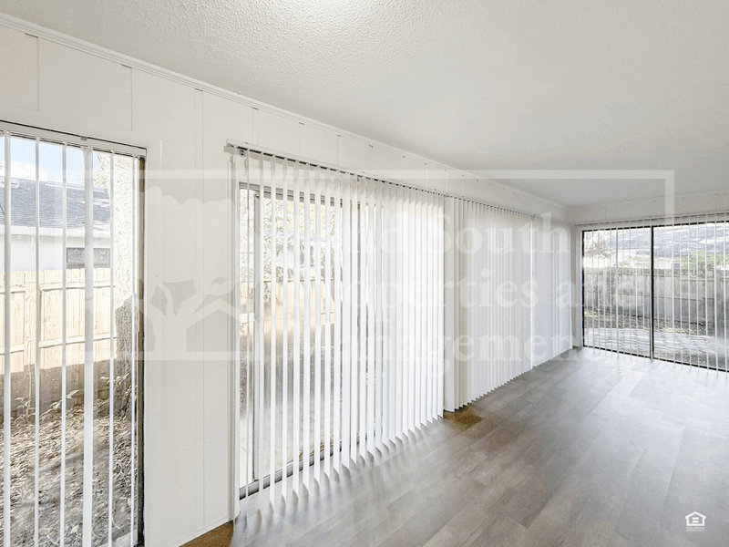 Lakeland House: 2417 Carolina Avenue