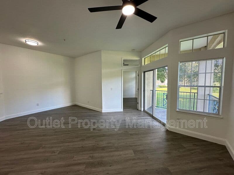 Orlando Condo: 7270 Westpointe Blvd