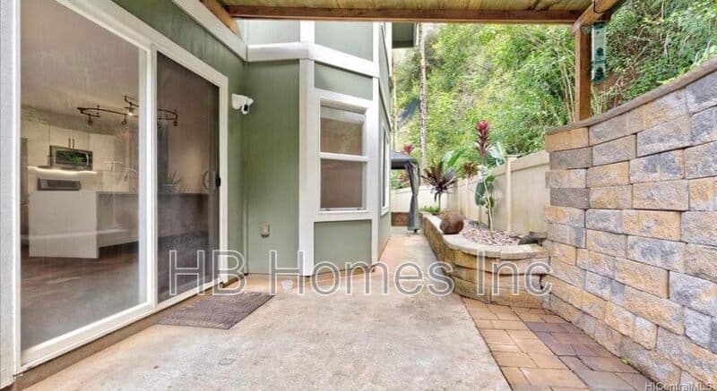 Mililani Condo: 95-1349 Wikao Street