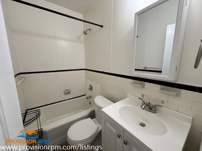 Dundalk Condo: 2916 Cornwall Road