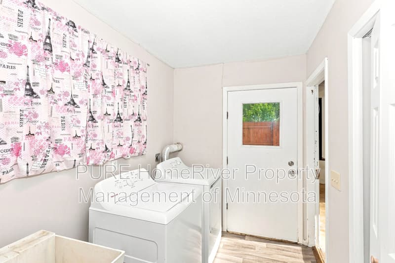 Brooklyn Center House: 5316 Colfax Ave N