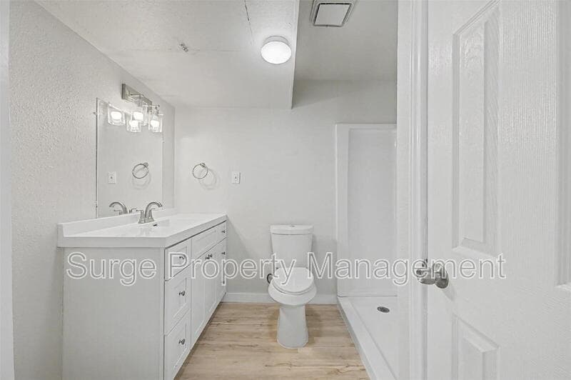 White Settlement Condo: 9021 White Settlement Road