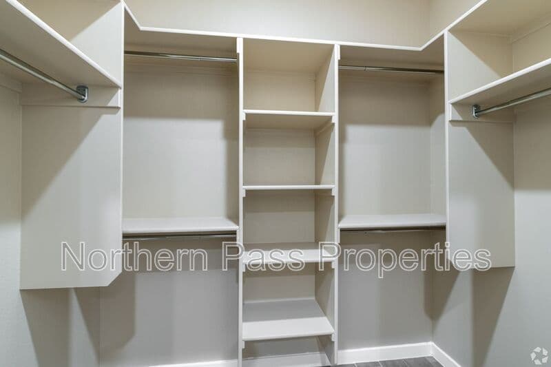 El Paso Condo: 9779 McCombs