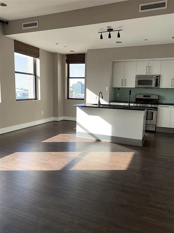 Jersey City Condo: 4 Beacon Way