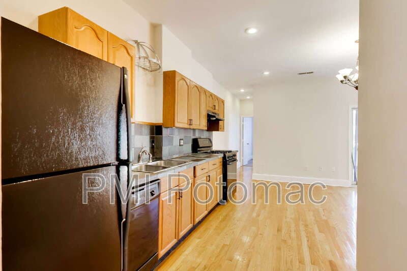Washington Condo: 1952 Calvert Street Northwest