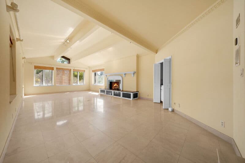San Diego House: 18714 Bernardo Trails Dr