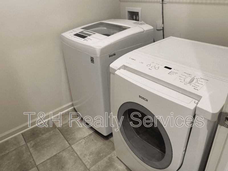 Fishers House: 14073 Tenbury Way