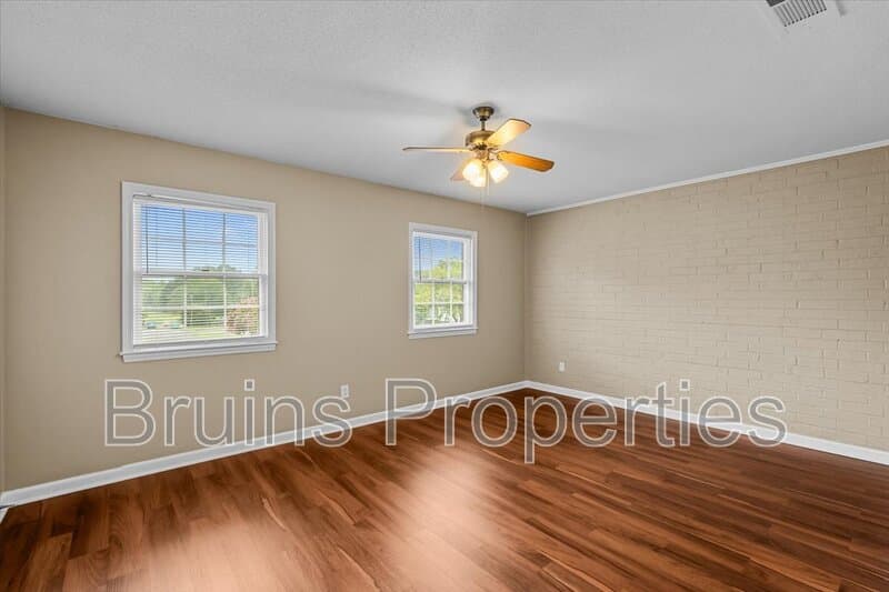 High Point House: 1825 Johnson Street