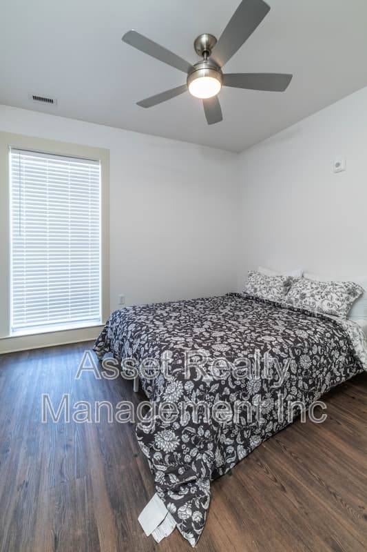 Alcoa Condo: 1110 Franck Street - 213