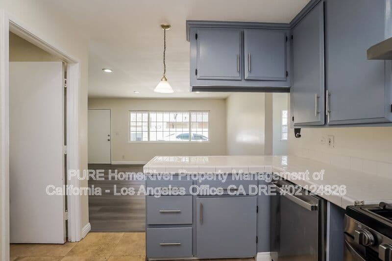 San Pedro House: 980 W Battery St
