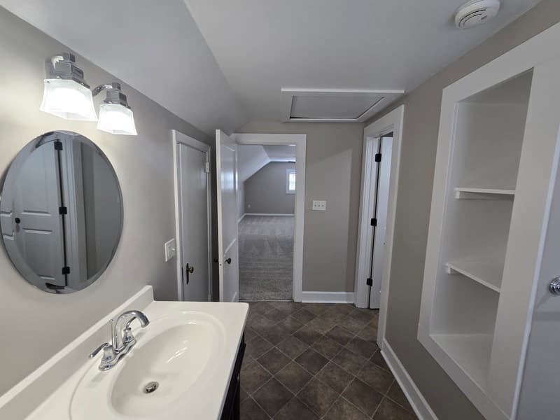 Ooltewah House: 4094 University Drive