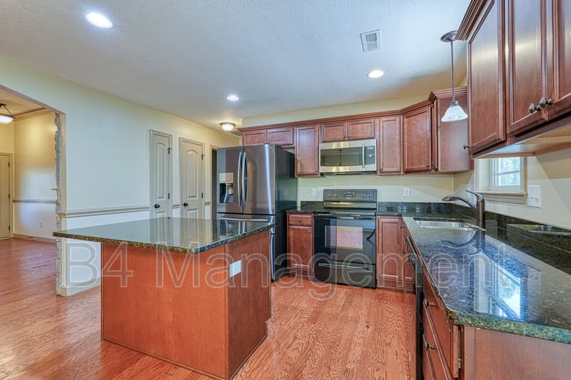 Inman House: 151 Harvest Ridge Drive