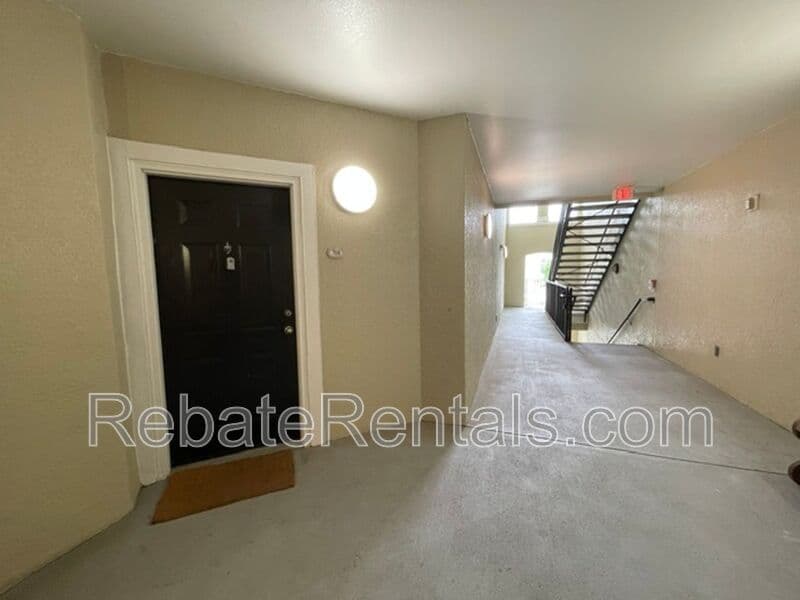 Jacksonville Condo: 8290 Gate Parkway