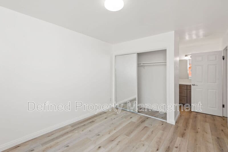 Los Angeles Condo: 1823 S. St Andrews Place