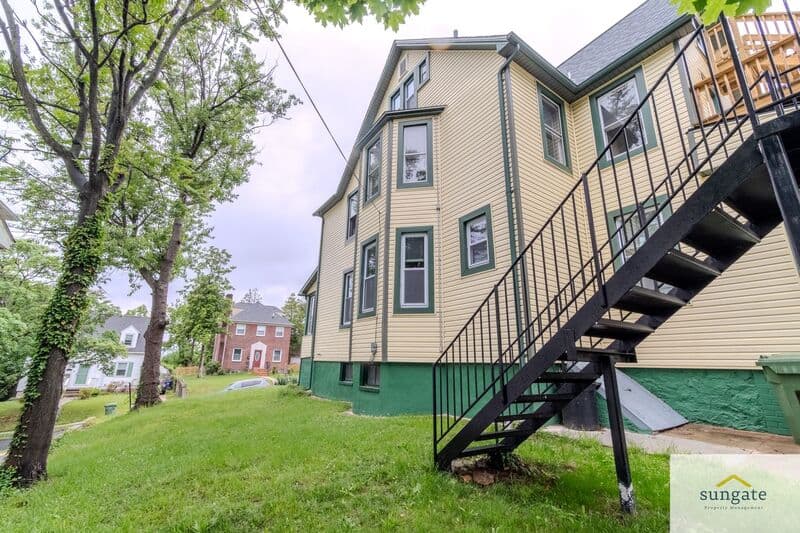 Baltimore Condo: 2900 E Strathmore Ave