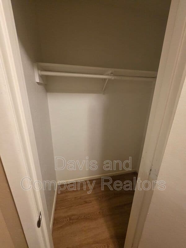 Midland Condo: 3310 Bedford Ave