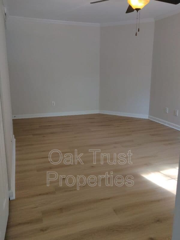 Mt Pleasant Condo: 1829 Villa Maison