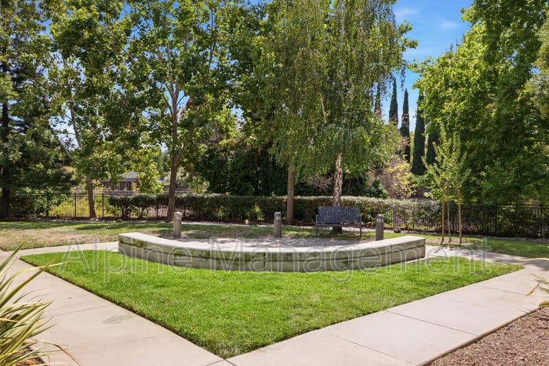 East Palo Alto Condo: 1982 West Bayshore Road - Main