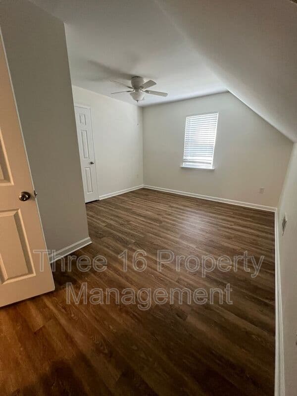 Evans House: 4211 Fairfield Cir